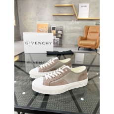 Givenchy Sneakers